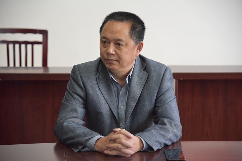 彭山区副区长,区公安分局局长车伟深入红星社区督导检